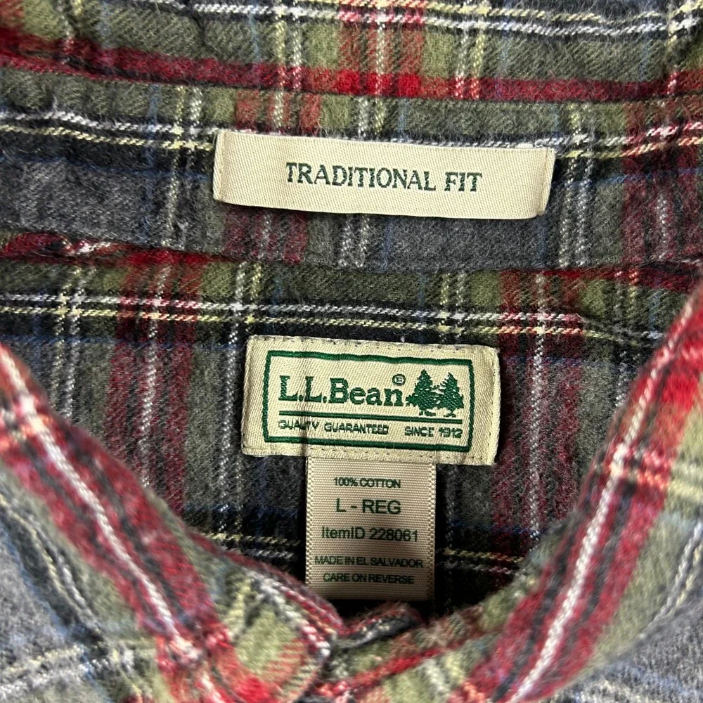 L.L. Bean Flannel Shirt Mens Large Grey Red Scotch Plaid Traditional Fit Outdoor